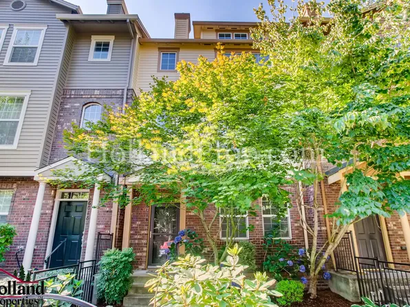 6014 NE Maidstone St, Hillsboro, OR 97124