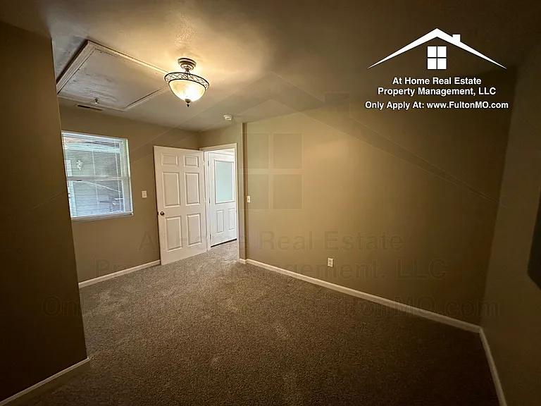 821 Court St #B — Photo 18