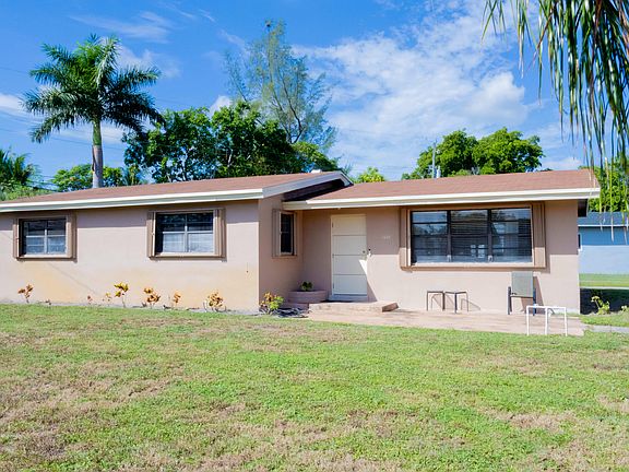 3rd image of 1200 NW 18th Street
