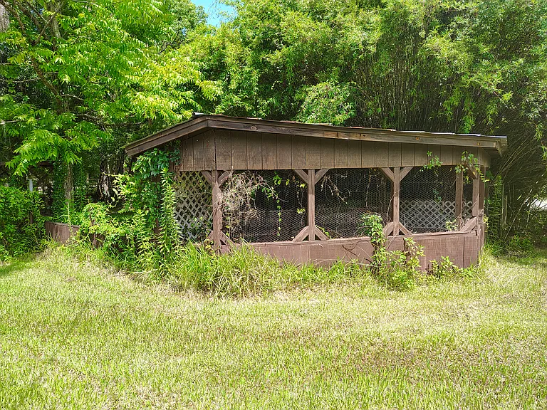SE State Road 100 — Photo 11