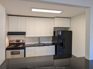 286 Lakeshore Rd E #C, Mississauga, ON L5G 1H2