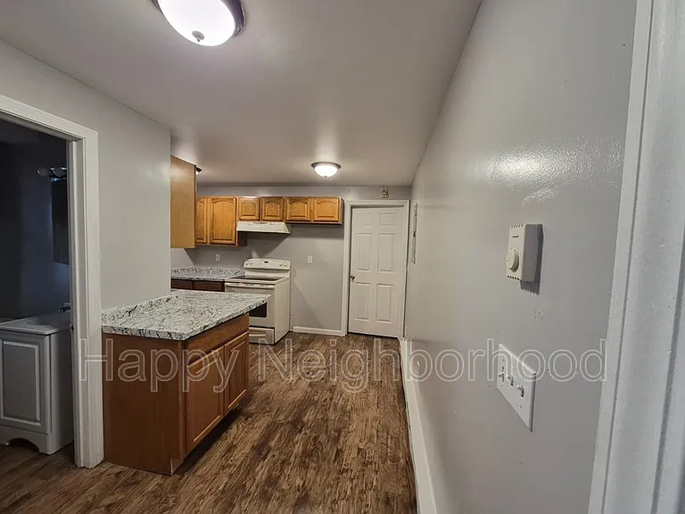 5-7 Upson St #4 — Photo 2