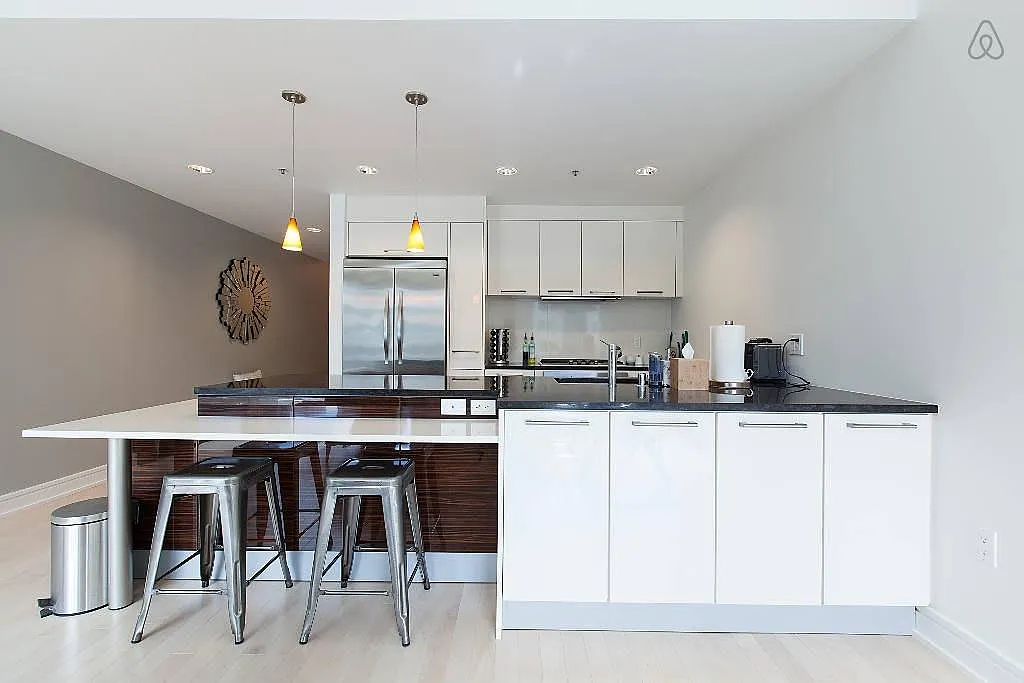 631 Folsom Street — Photo 2