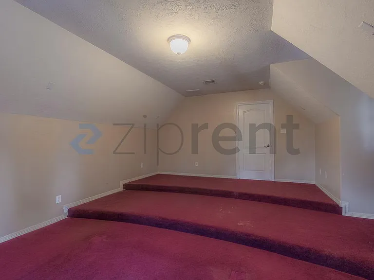 14911 Oxford Way — Photo 34