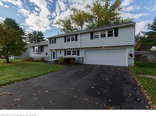 135 Woodfield Rd, Portland, ME 04102
