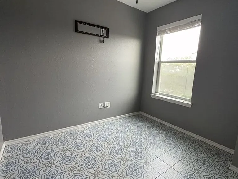 1828 Fletcher St — Photo 20
