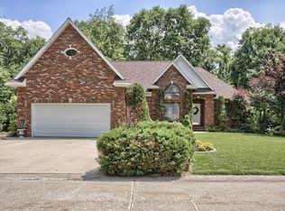 35 Dogwood Ter, Maryville, IL