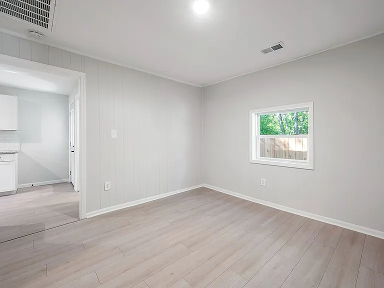 4673 Hassell Ave — Photo 11
