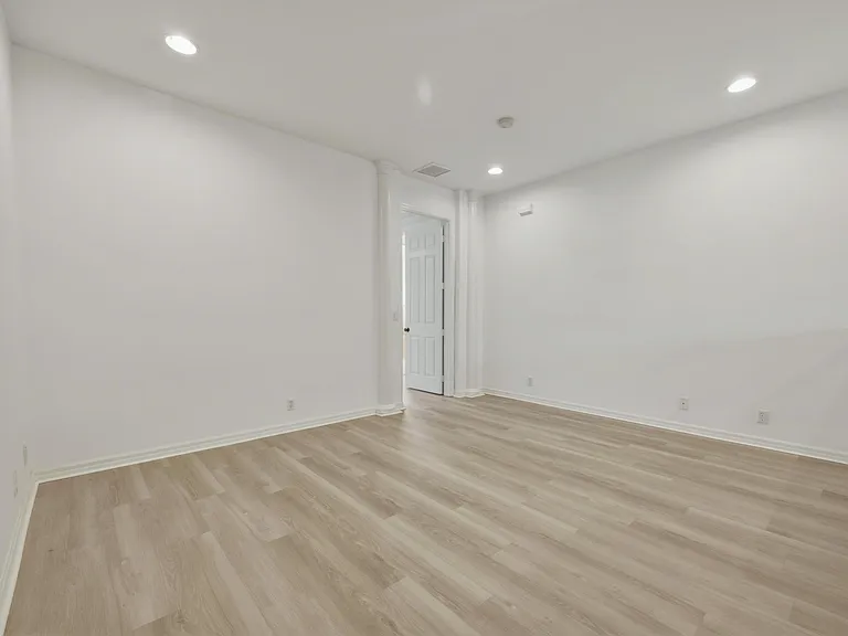 119 Lancaster Rd — Photo 24
