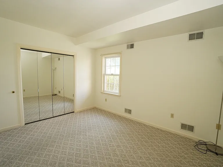 2445 Old Greentree Rd #1 — Photo 4