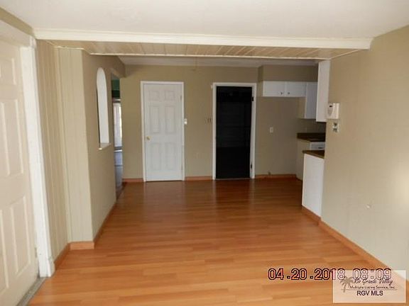 4th image of 4101 S Houston Dr