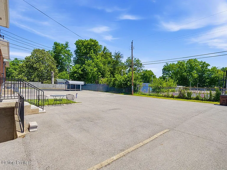 119 McArthur Dr #3 — Photo 23