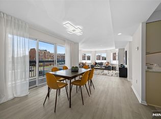 401 Williams Ct, Edgewater, NJ 07020