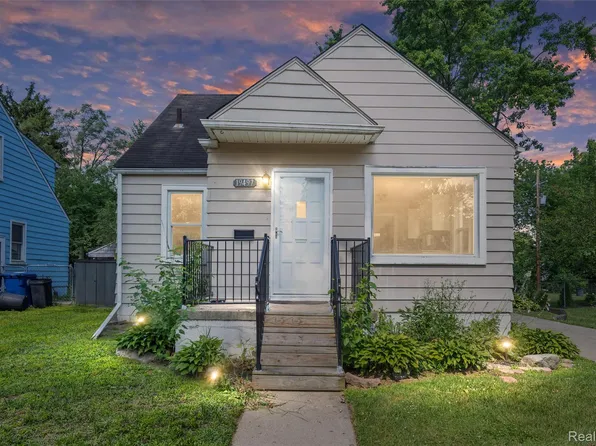 19497 Brady, Redford, MI 48240