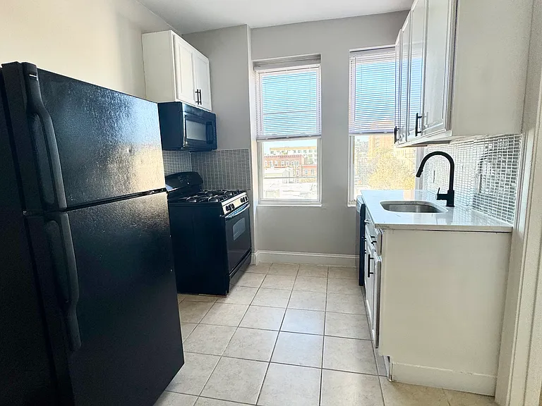 6120 Monroe Pl #177 — Photo 2