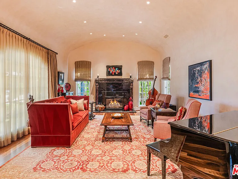 12140 Summit Ct — Photo 3