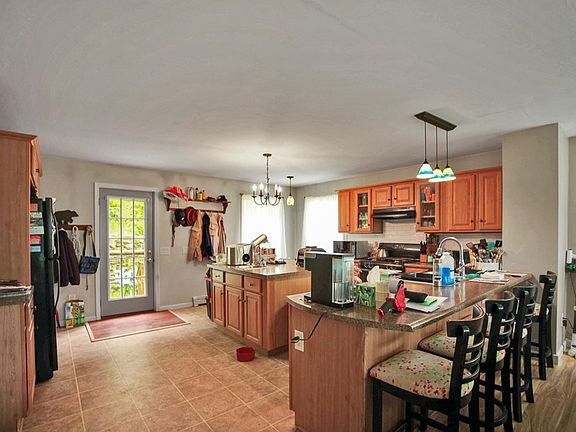 4th image of 3539 Norris Brook Rd