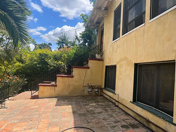 4th image of 340 1/2 Mount Washington Dr