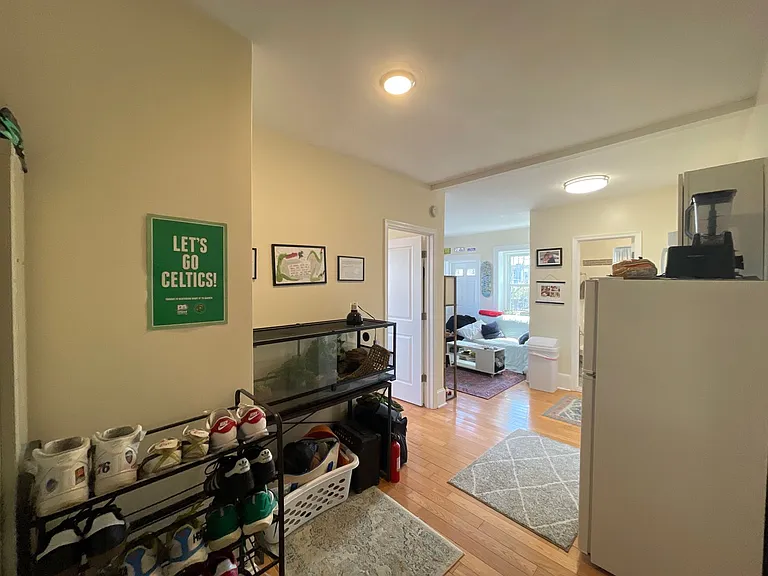3312 Hamilton — Photo 2