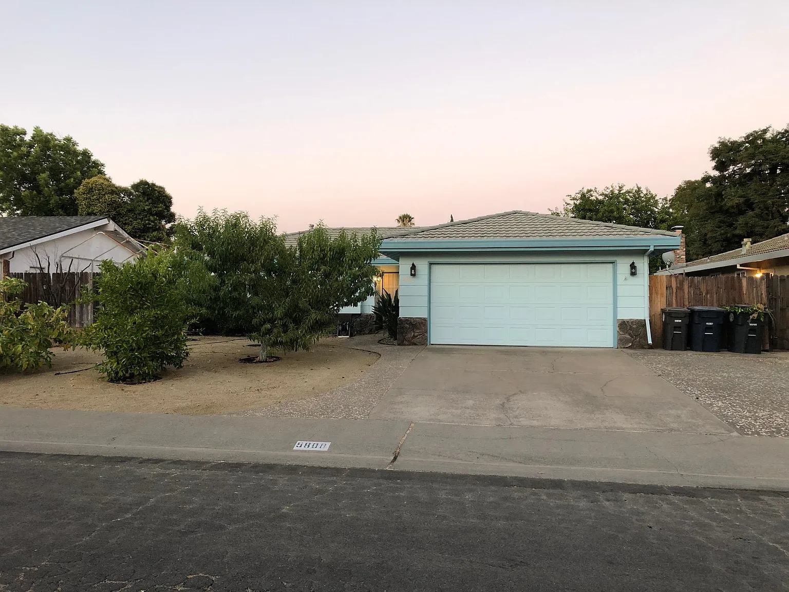 5808 Keyntel St photo 1