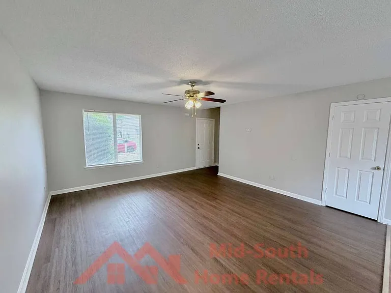 3942 Chelsea Hill Dr — Photo 5