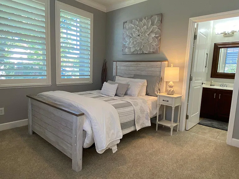 5195 Equestrian Ct — Photo 21