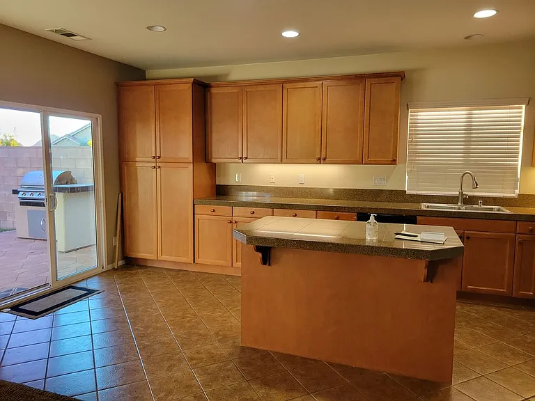 2274 Purple Finch Ct — Photo 35