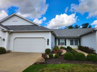 33948 Honeysuckle Ln, North Ridgeville, OH 44039