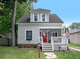 115 West St, Dowagiac, MI 49047