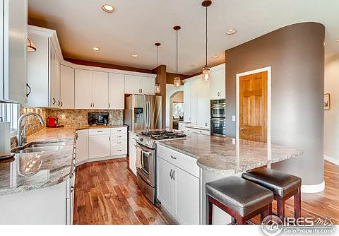 4th image of 621 Saint Andrews Ln