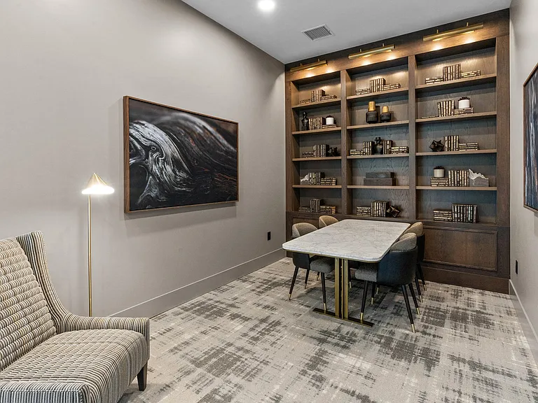 Northwest Crossing Apartment Homes — Photo 9