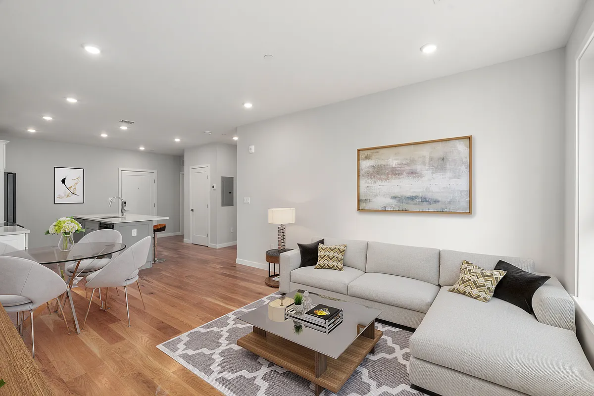 Building Photo - 267 Old Colony Ave #402