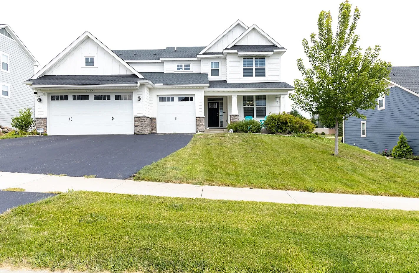 4 bed, 3.5 bath, 3108 sqft, $4,299 — Photo 1