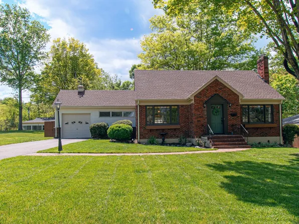 2731 Deerfield Rd SW, Roanoke, VA 24015