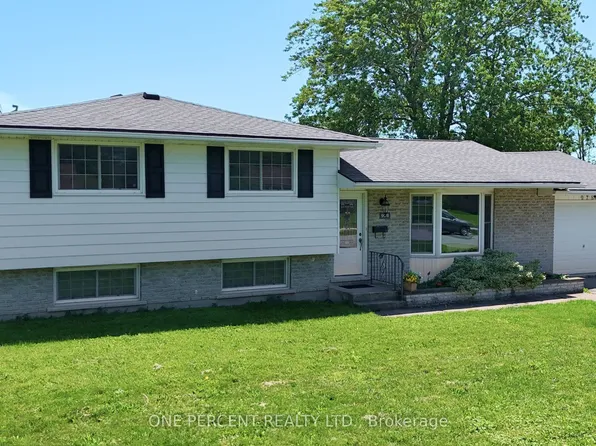 978 Ferndale Ave, Fort Erie, ON L2A 5S8