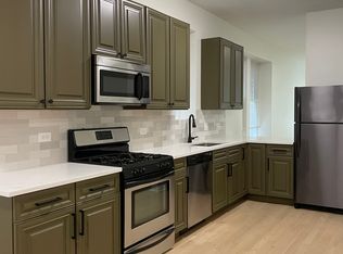 2649 W Thomas St APT 1F, Chicago, IL 60622