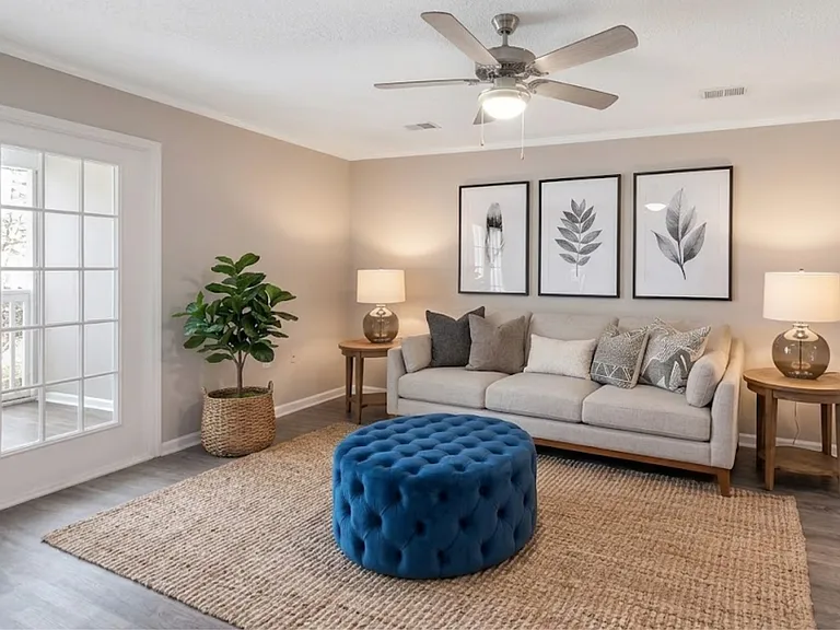 Summerlyn Place — Photo 10