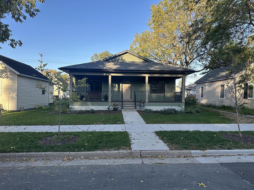 1st image of 823 Avon STREET