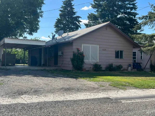 1124 Benjamin St, Clarkston, WA 99403