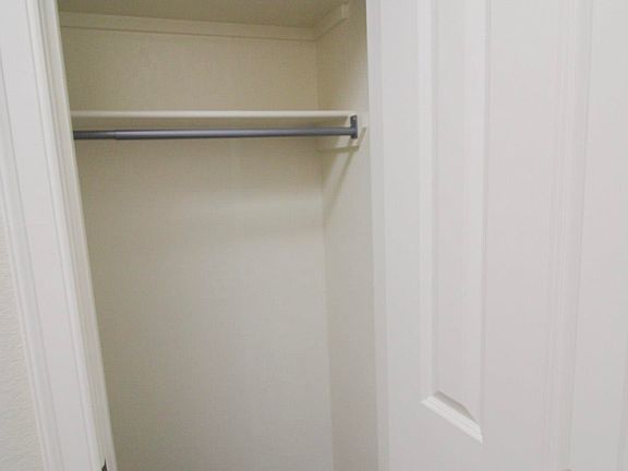 4th image of 3020 Cloudberry Dr