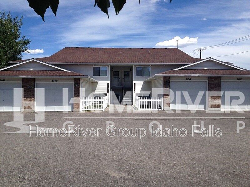 2nd image of 2090 Meppen Dr