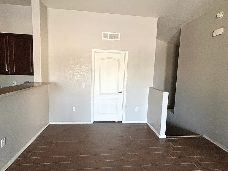 356 N 169th Ave — Photo 17