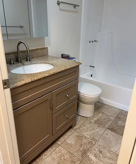 Siesta Village Apartments — Photo 18
