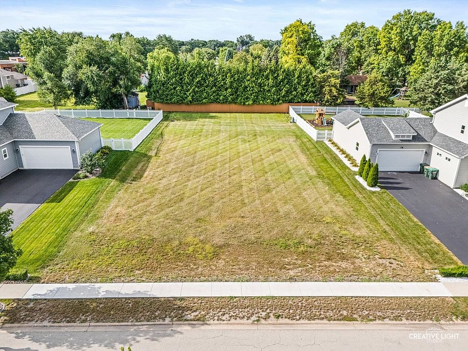 1st image of 25233 W Town Center Cir