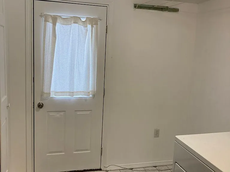 23 Dodge Pl — Photo 11