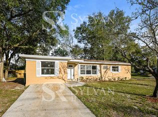 1312 Cambridge Dr, Leesburg, FL 34748