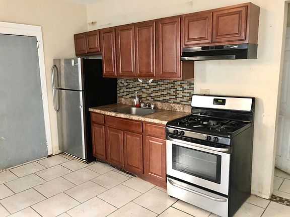 2nd image of 77 Truman St #2