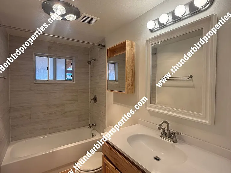 11004 McKnight Ave NE — Photo 10