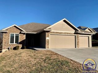 6008 SW 44th St, Topeka, KS 66610