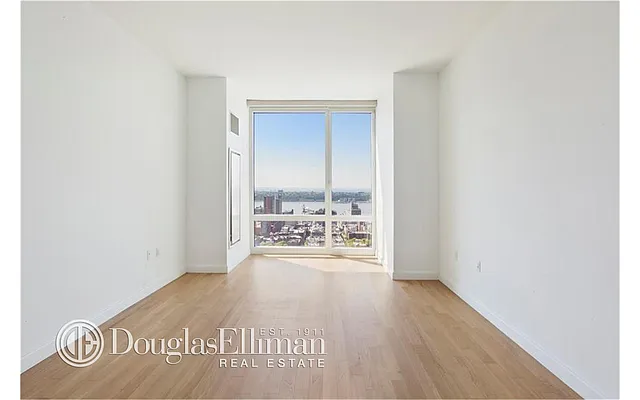 Rented by Douglas Elliman | media 66